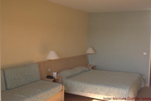 Du Golf De L'ailette, The Originals Relais Chamouille